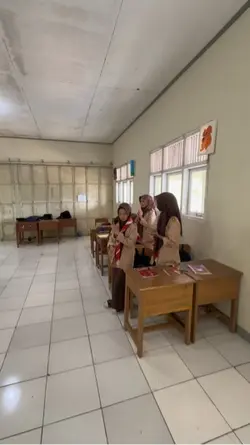 Pacu jalur parodi
