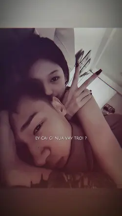 GIÁN ĐÁNG YÊU HONG 