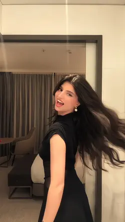 SLOWMO SAIYAARA