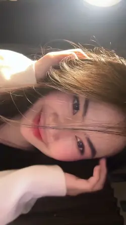 SLOWMO GLOW UP
