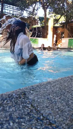 flip hair