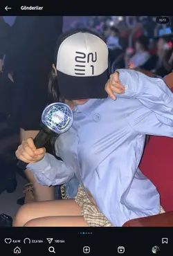 jennie 2ne1 Konserin