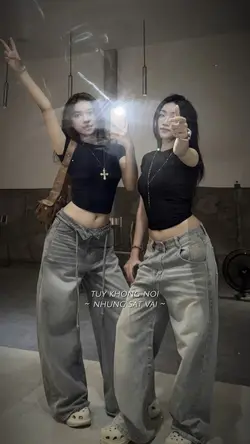 Tuy không nói nhưng