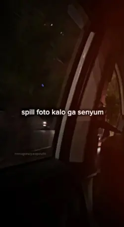 spill foto gk senyum