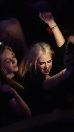 slowmotion party