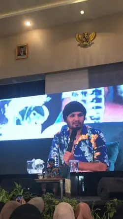 ustadz Hanan attaki 