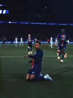 DOUÈEE EDIT 