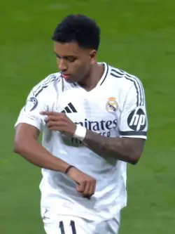 Rodrygo Reverse edit