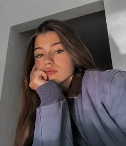 lazy eyes 🩷