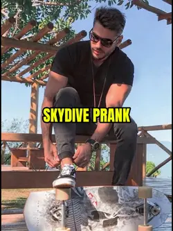 SKYDIVE PRANK