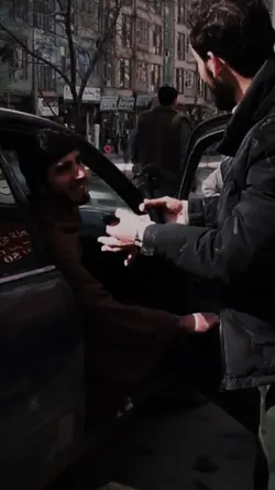 صدایش به تک تاکم اس