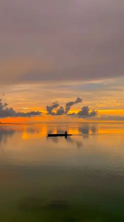 senja yang datang di