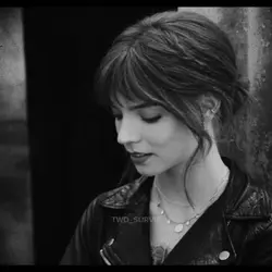 Anya Taylor-Joy | 
