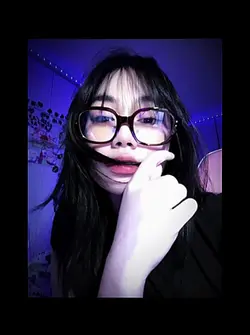 <3