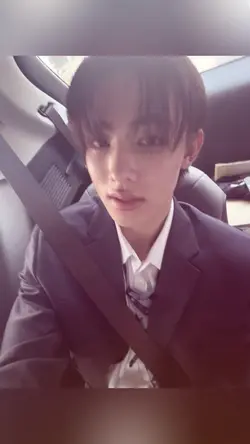 mẫu ig quẹt trái