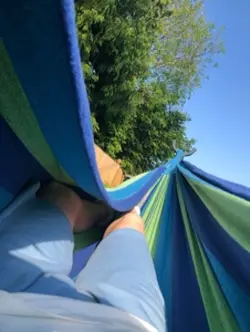 Hi