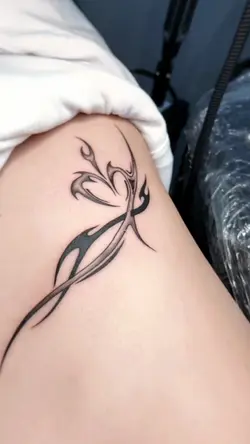 Graphics tattoo. 🩶