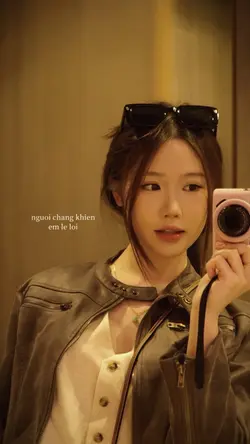 Nhìn về anh