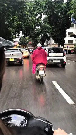 anh ta vốn dĩ..