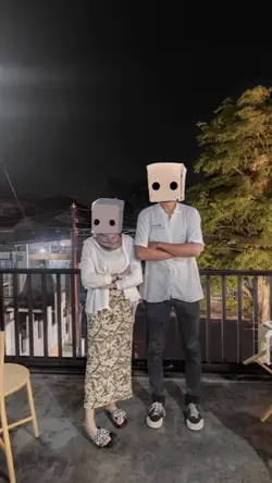 emoji muka kardus
