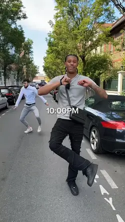 10PM to AM