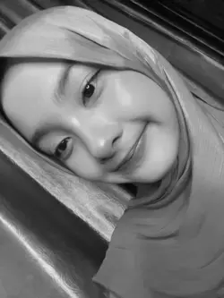 hitam putih estetik 
