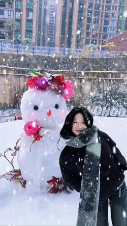 Snow tuyết rơi
