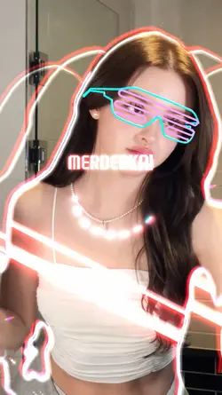 trend glitch efek