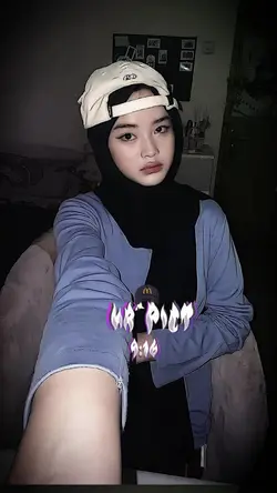 ><
