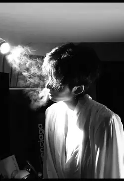 1 Ảnh +Lyrics