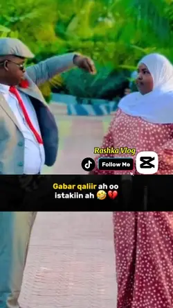 Gabar qaliir ah oo .