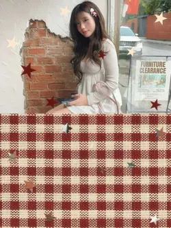 stars dots red