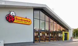 biedronka VS Lidl 