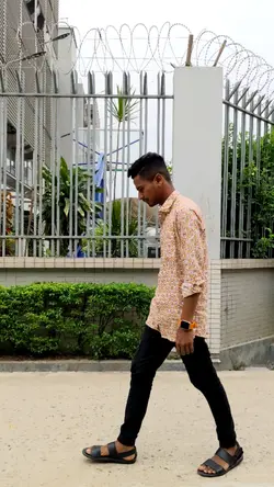 ভালোবেসে মন আরো কাছে