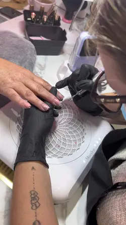 nail art making off