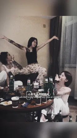 1 ảnh + Màu Lyrics 