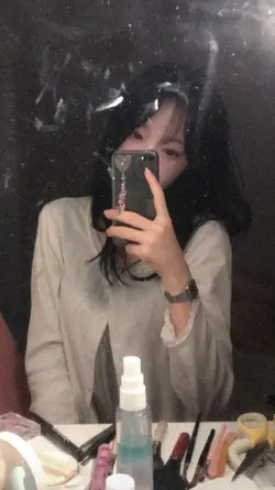 무더운 밤 잠은 오지 않고