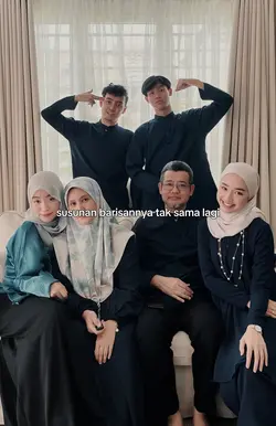 susunan barisannya