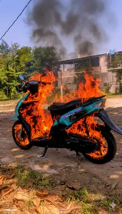 Motor terbakar viral