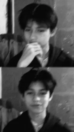 2pics black+blur