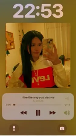 Orange Lyrics 