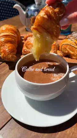 Coffee and bread 