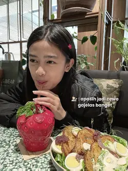 awas jatuh cinta