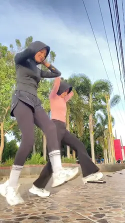 TREND OLAHRAGA KAKI
