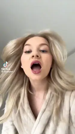 Fausti napisy