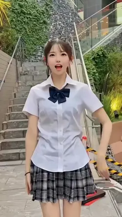 芹沢尚