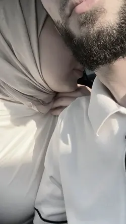 🥲✋🏽
