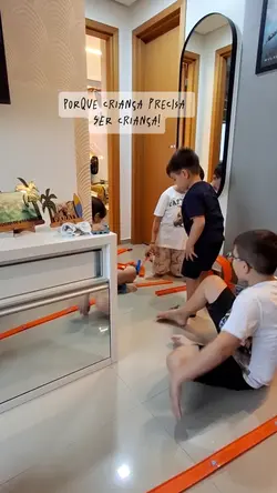 Criança brincando
