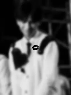 black/white