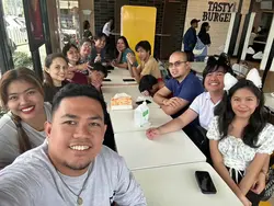 sabaysabay kumain